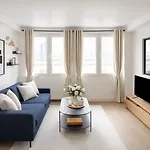 Gorgeous flat with elevator near Champs- Élysées