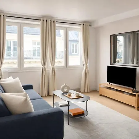 Champs Elysees - Prestige With Lift For 5 Appartamento *