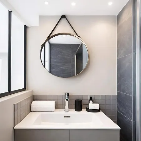 Champs Elysees - Prestige With Lift For 5 Appartamento *